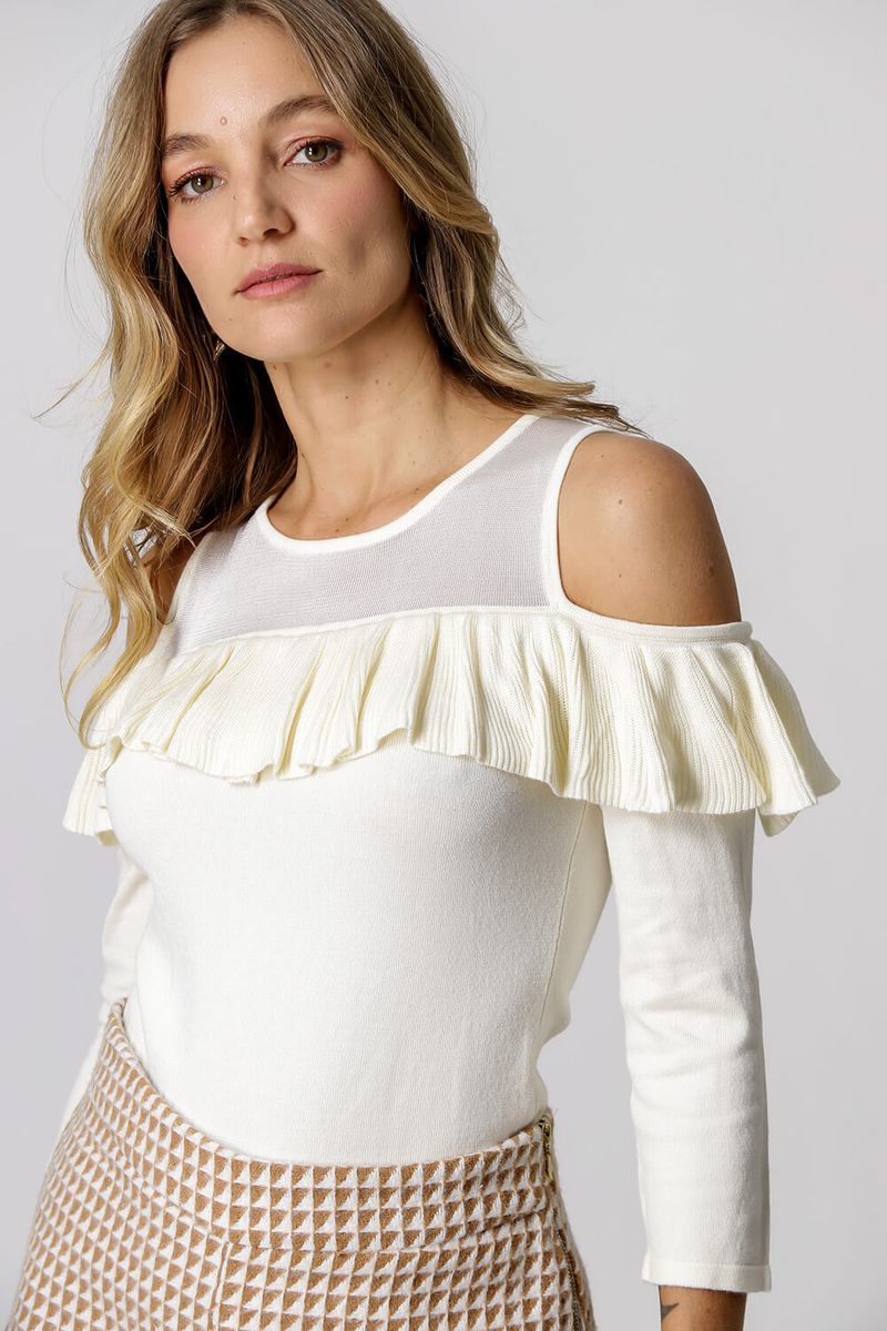 Blusa-de-Retilinea-com-Babado-Ombro-a-Ombro-17833
