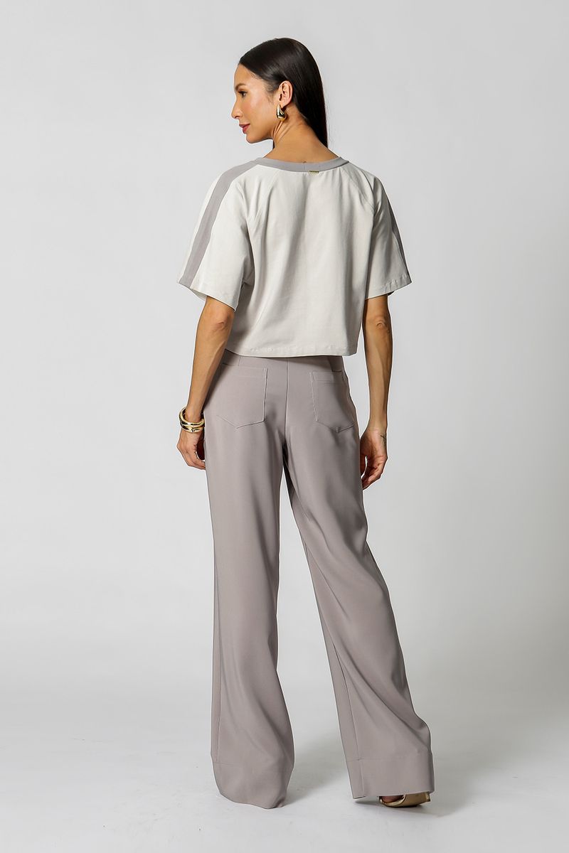 T-Shirt-Decote-V-19422