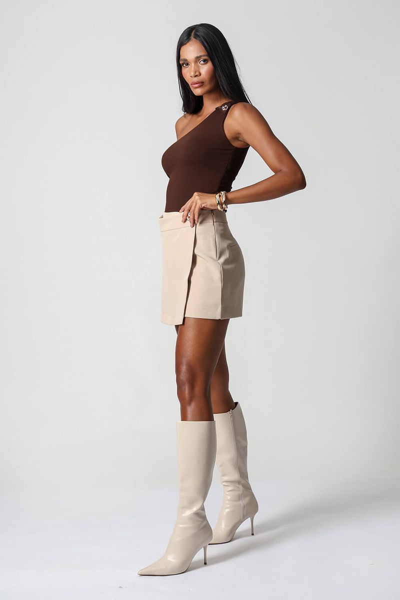Blusa-Ombro-Unico-Botoes-Dourados-20210