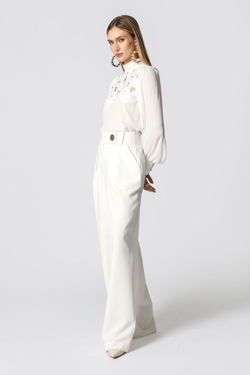 Blusa-com-Detalhes-em-Guippir-e-Punho-com-Pregas-e-Botoes-20498